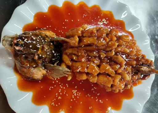 糖醋鯉魚(yú)